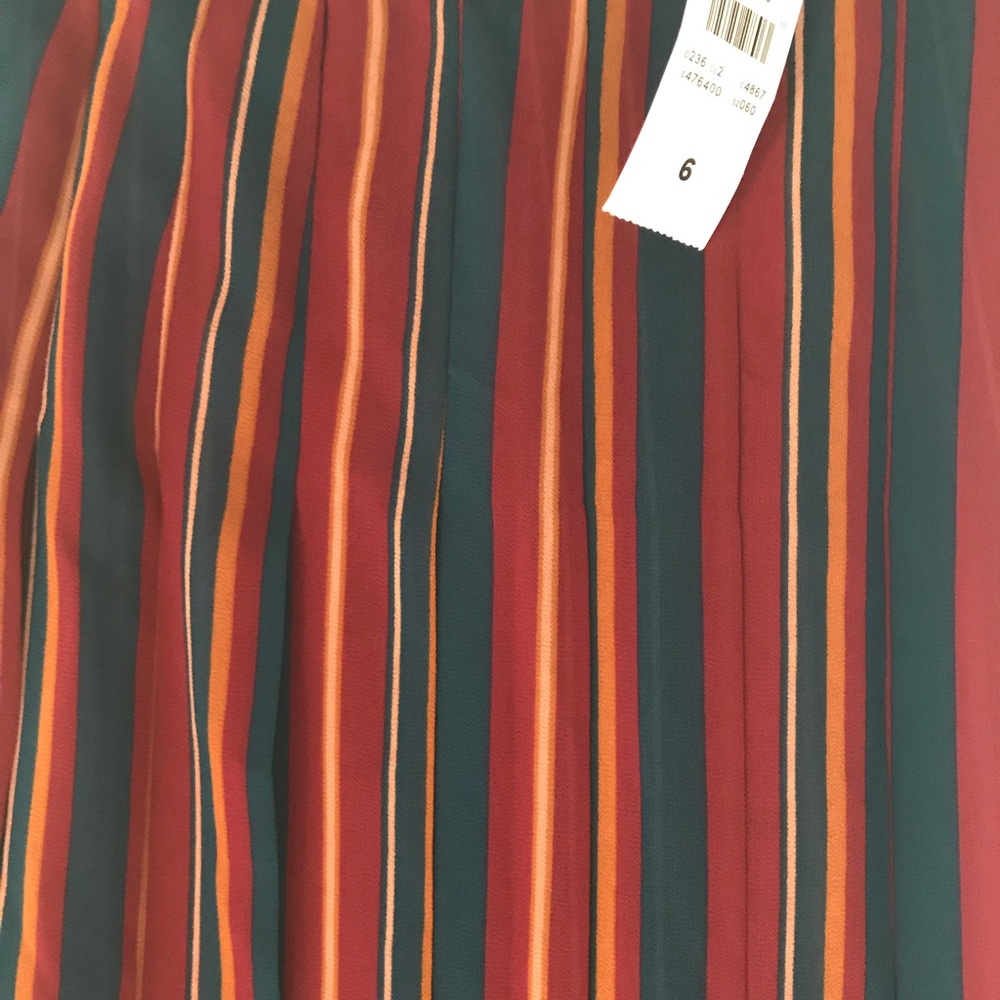 Ann Taylor Vintage Burgundy Stripe Skirt Size 6 - Picture 4 of 8